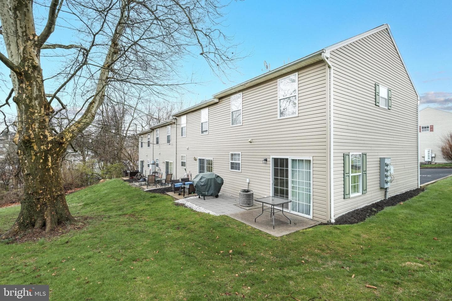 302 Cherry Street photo 24