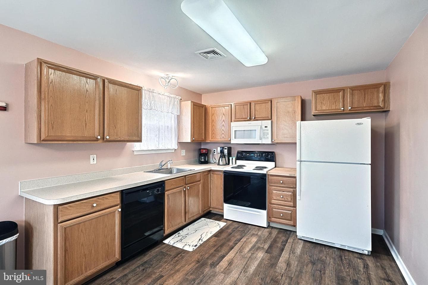 302 Cherry Street photo 7