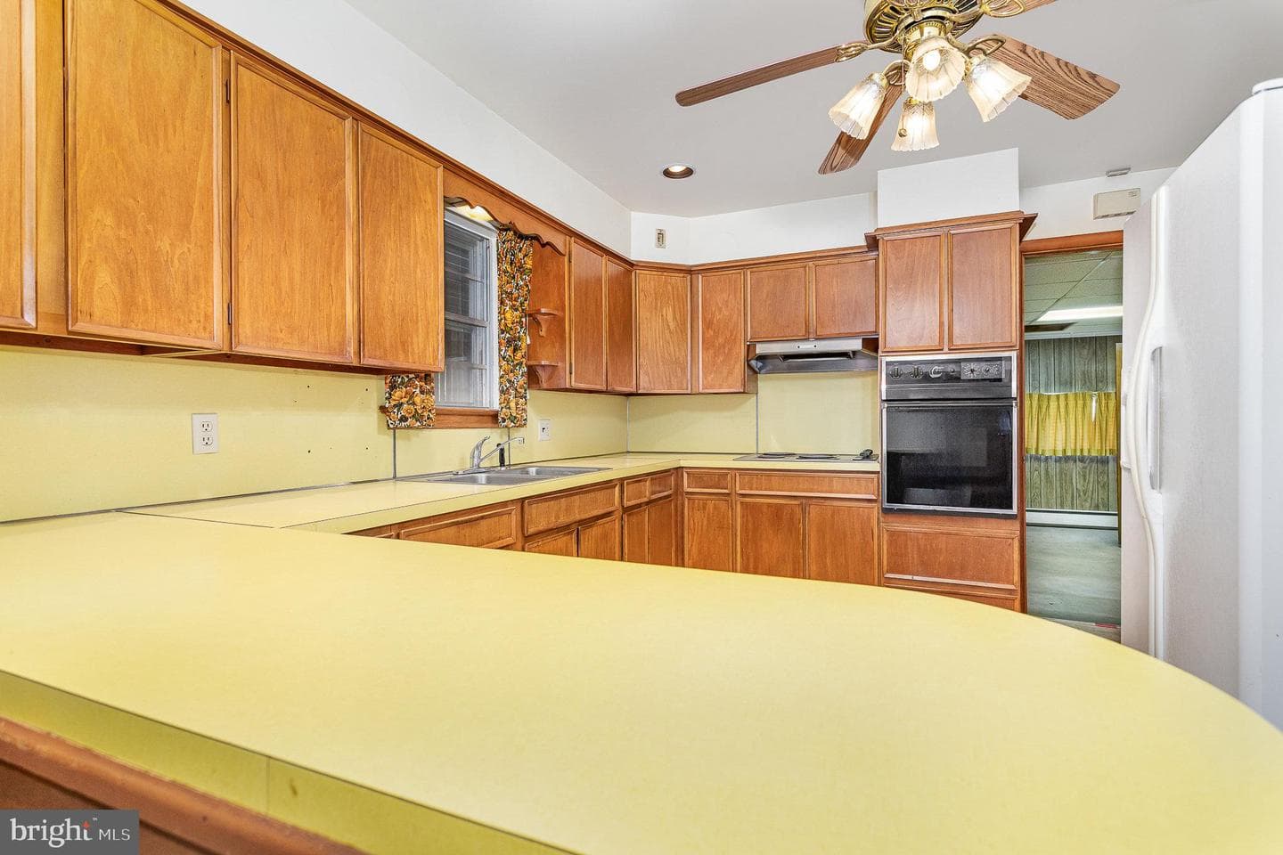 3051 Salem Avenue photo 10