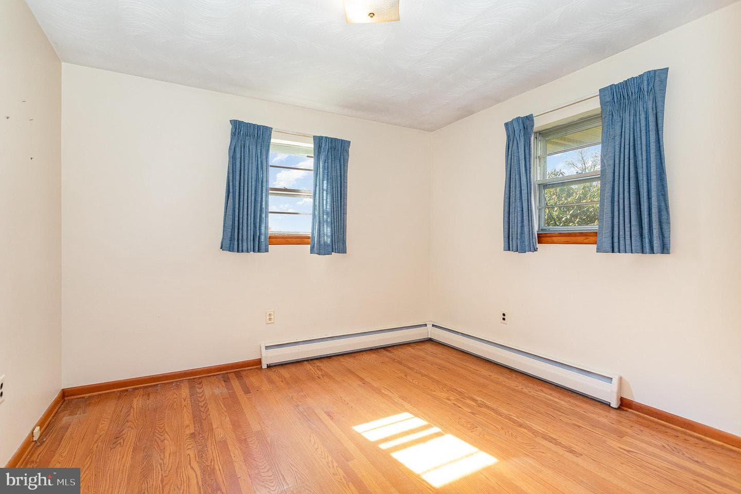 3051 Salem Avenue photo 19