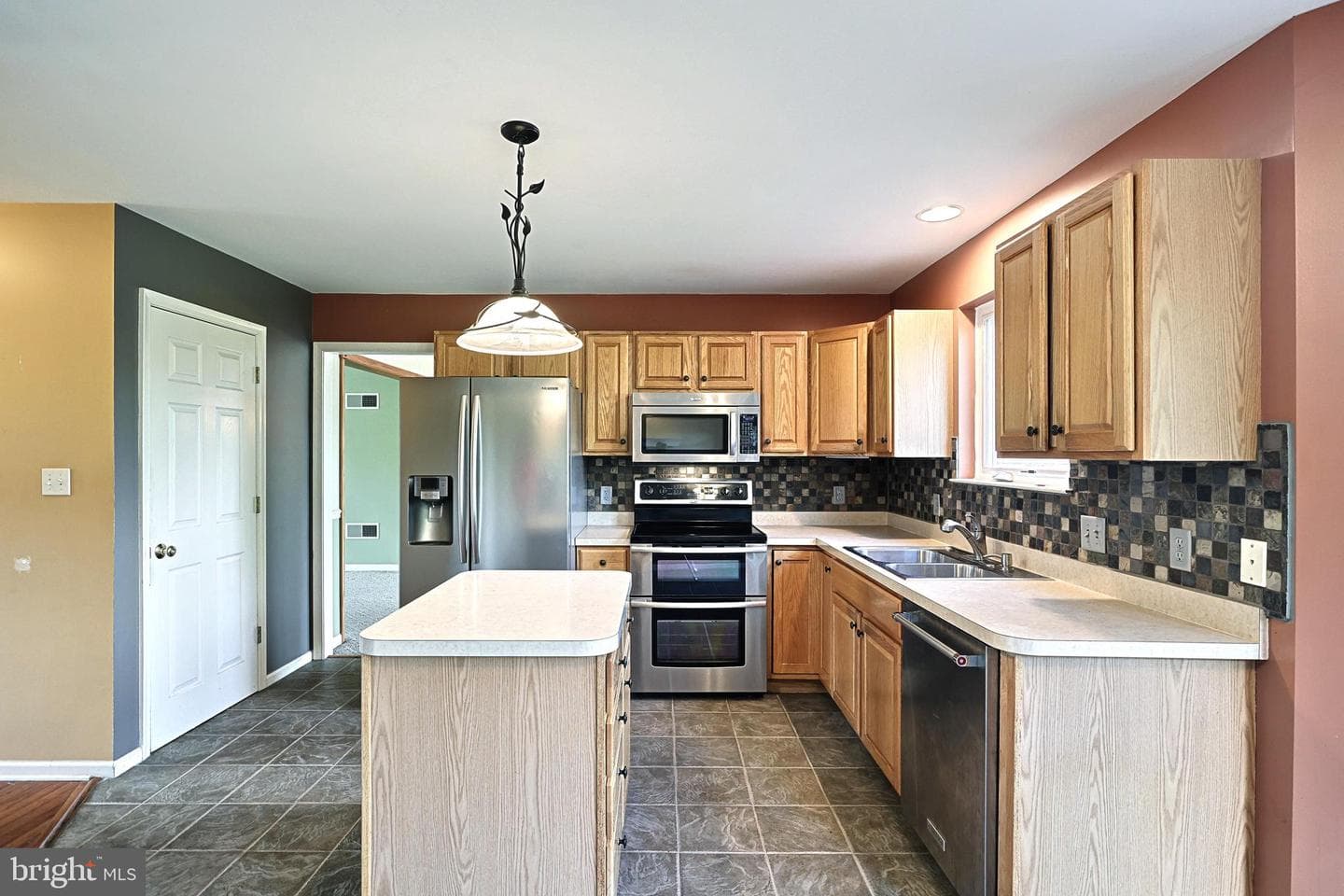 220 Sunset Circle photo 18