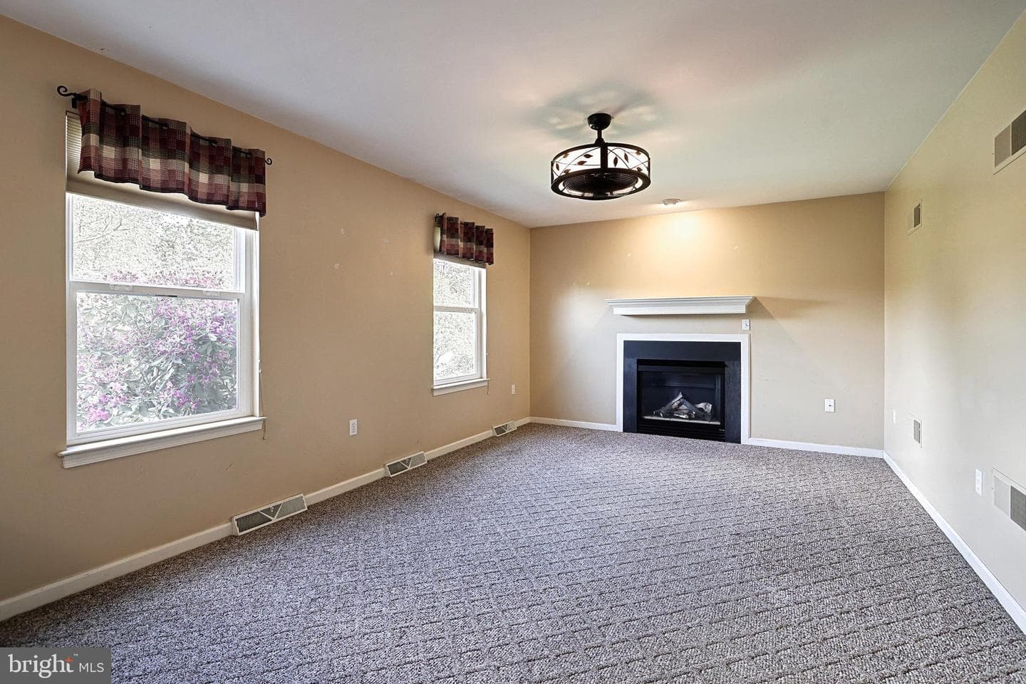 220 Sunset Circle photo 20