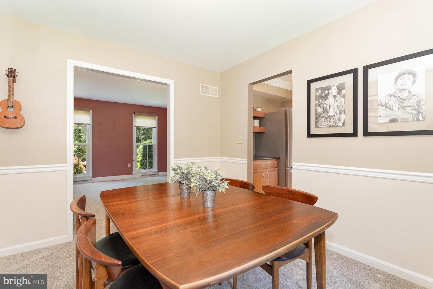 111 Maple Street photo 18