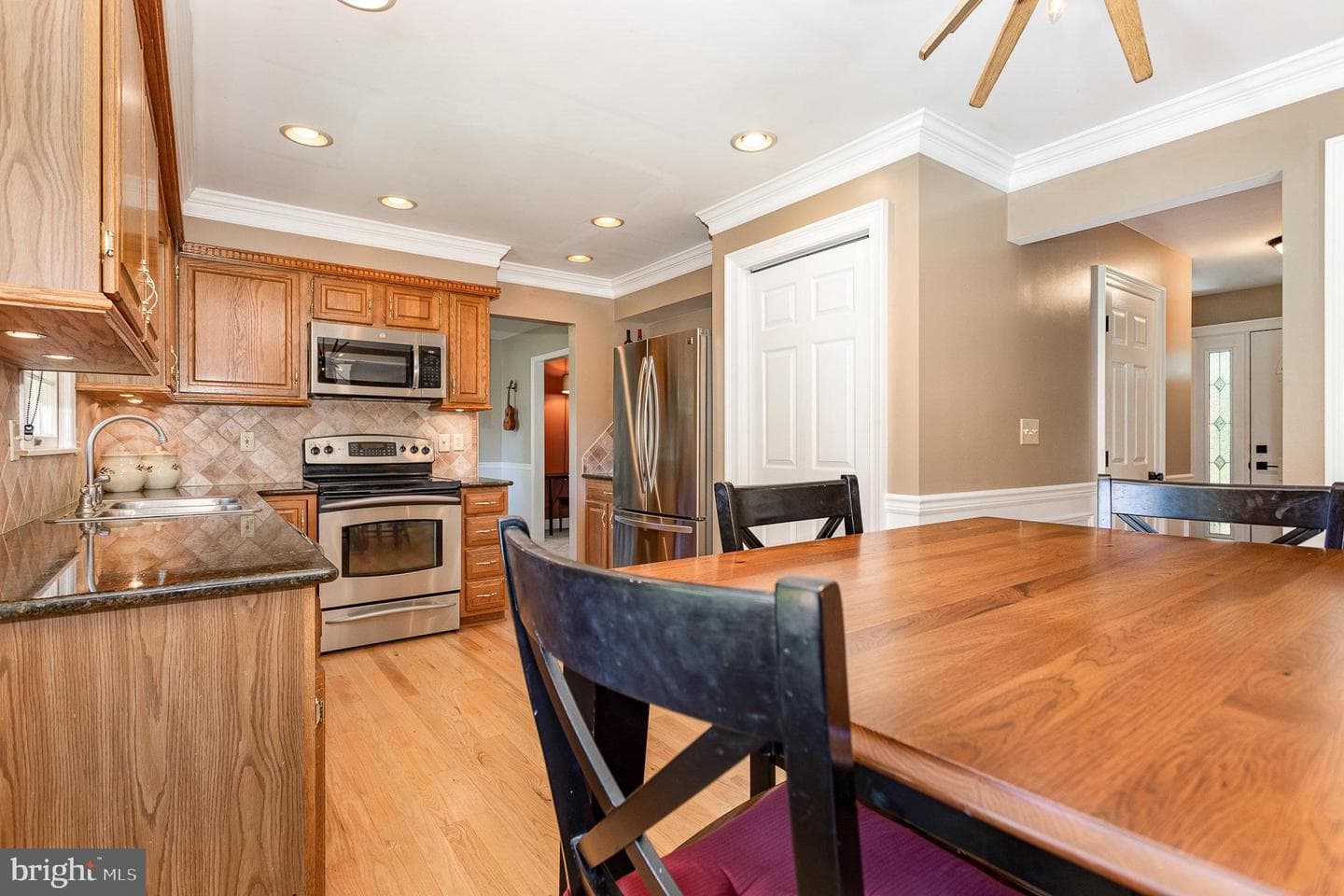 111 Maple Street photo 19