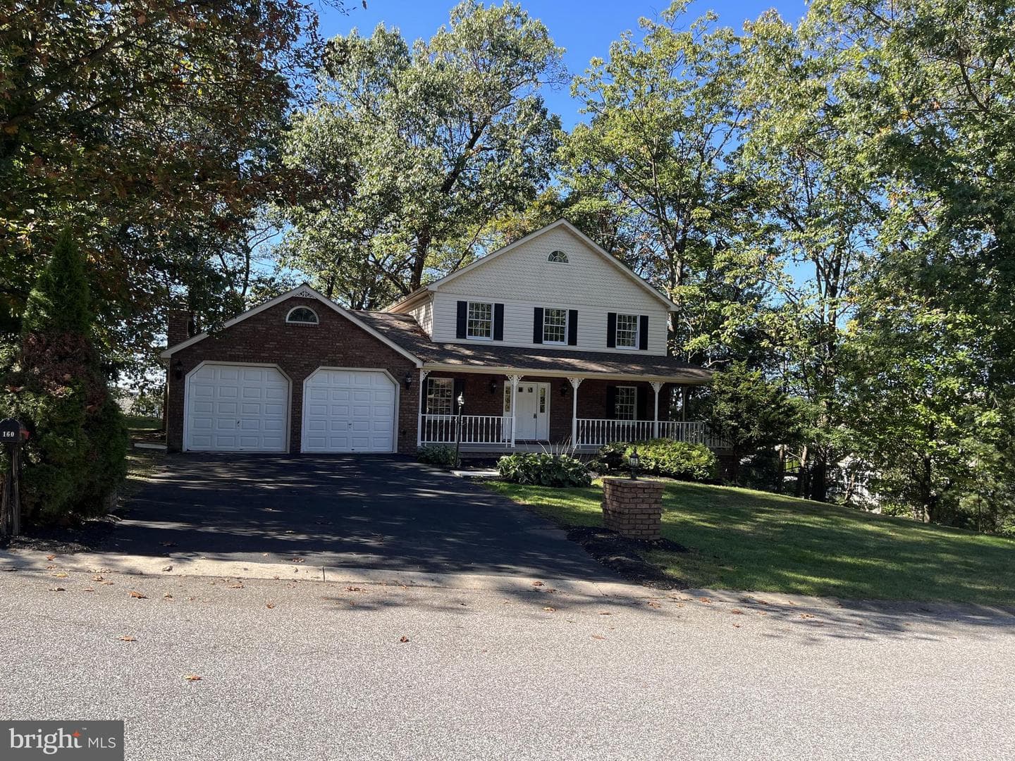 160 Oak Hills Drive photo 3