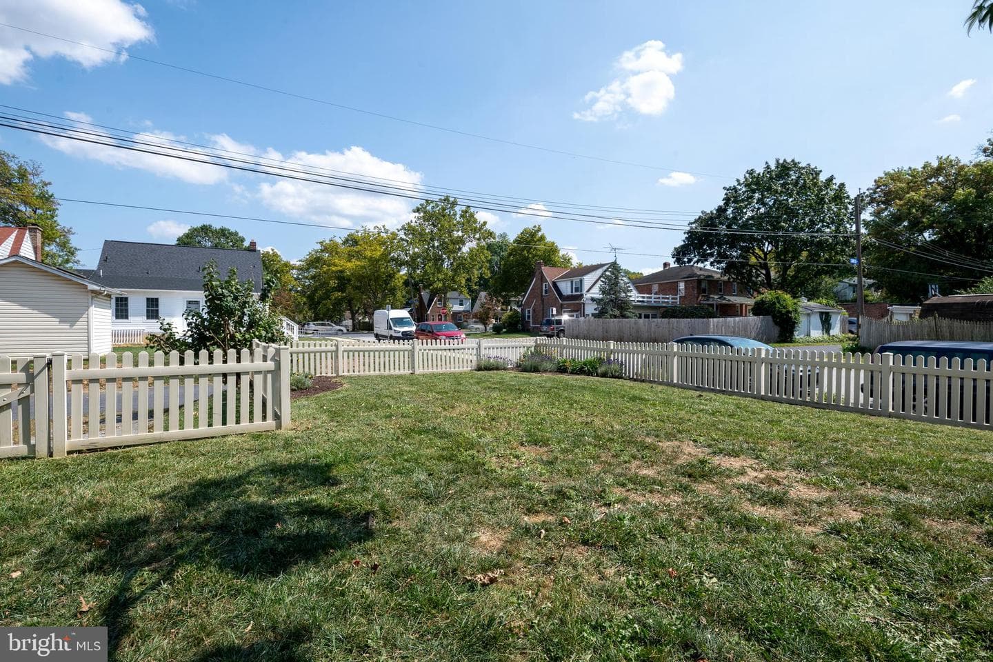 899 Midland Avenue photo 36