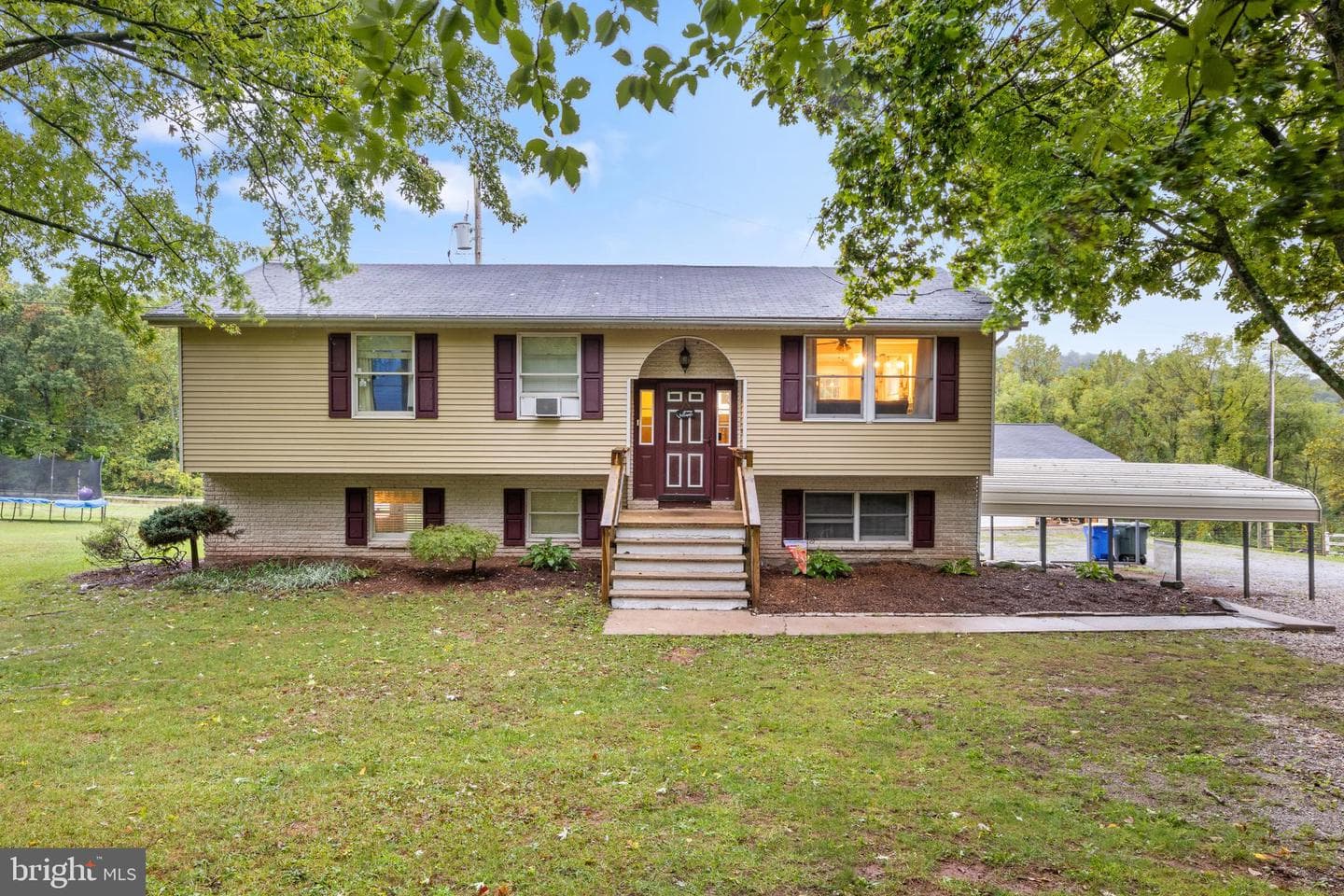 520 E Circle Drive photo 1