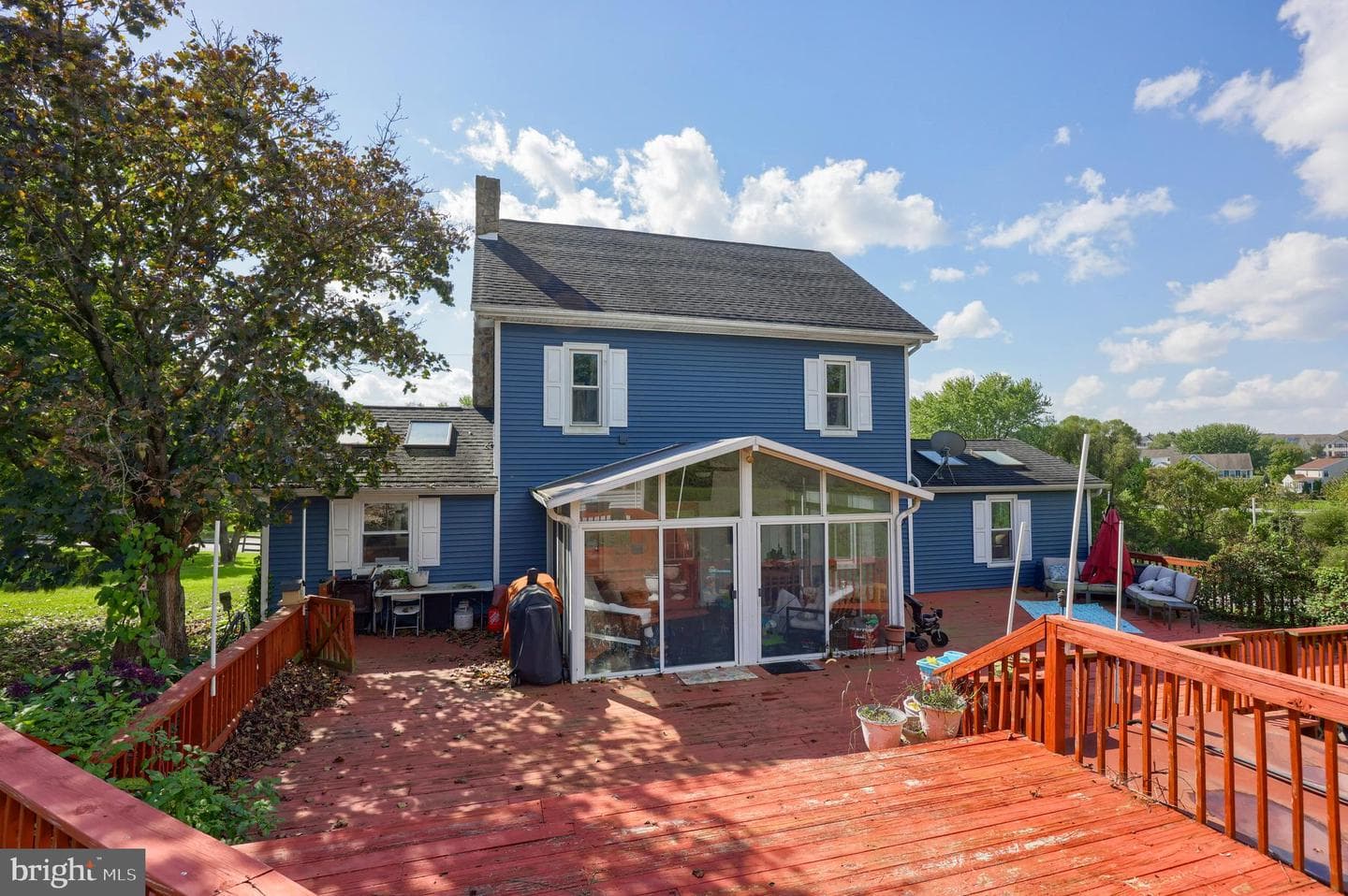 595 Dietz Road photo 29
