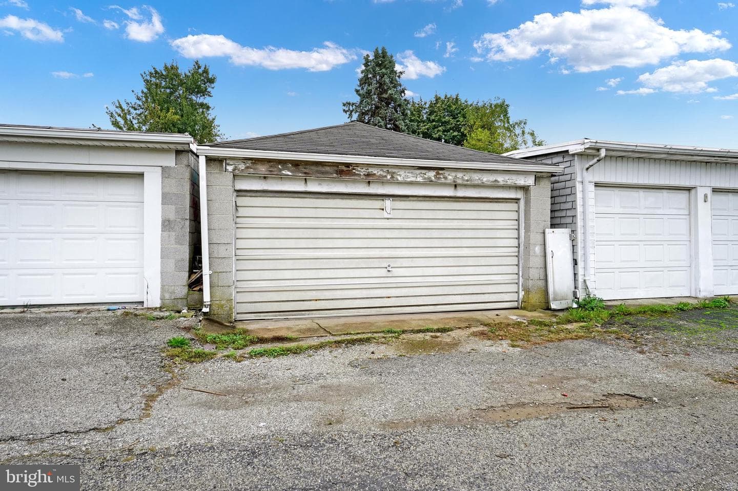1543 W King Street photo 28