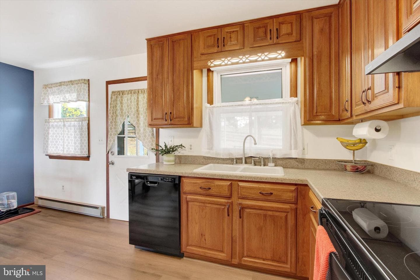 2385 Sunset Circle photo 11