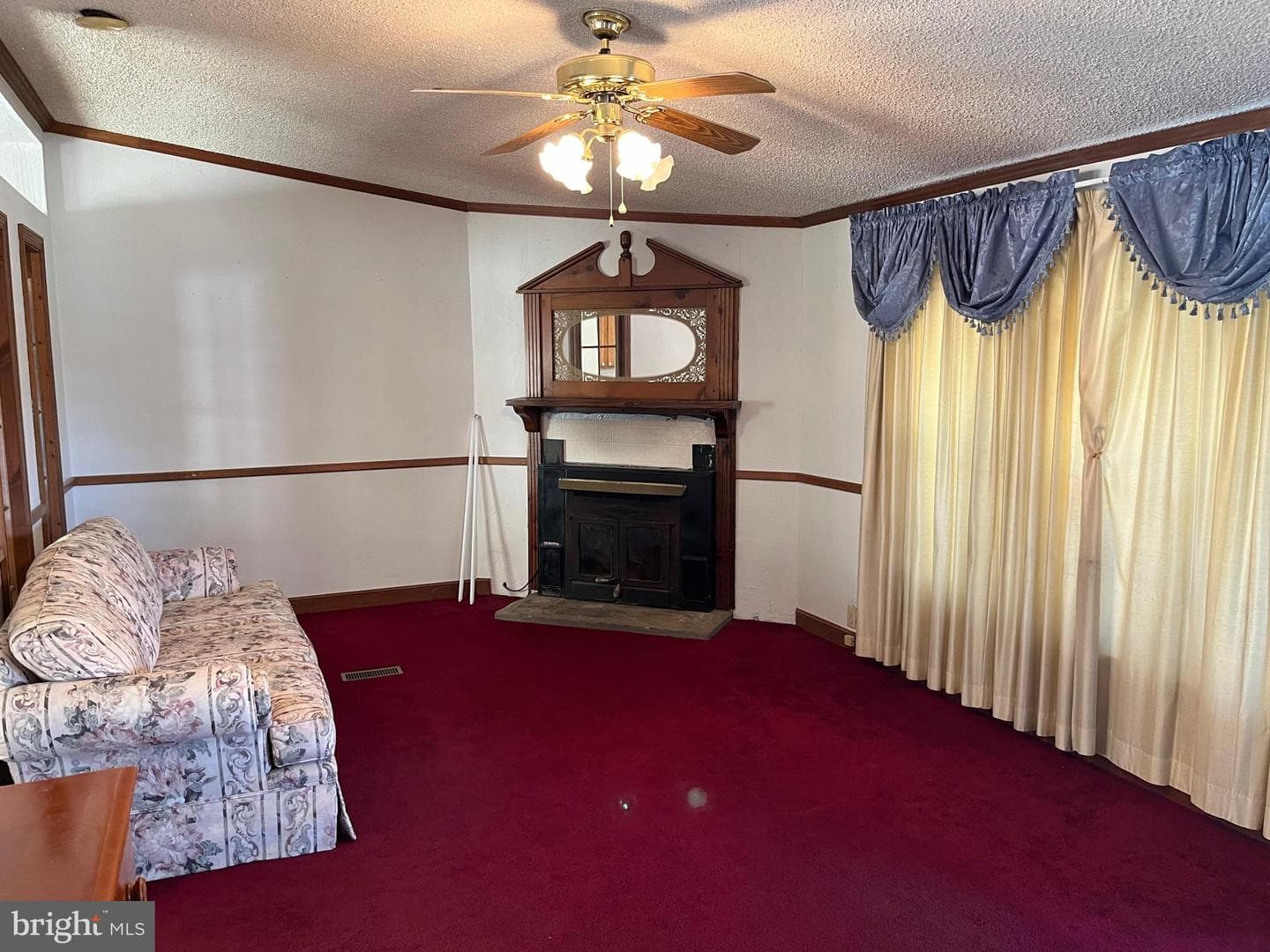736 Shawna Avenue photo 3