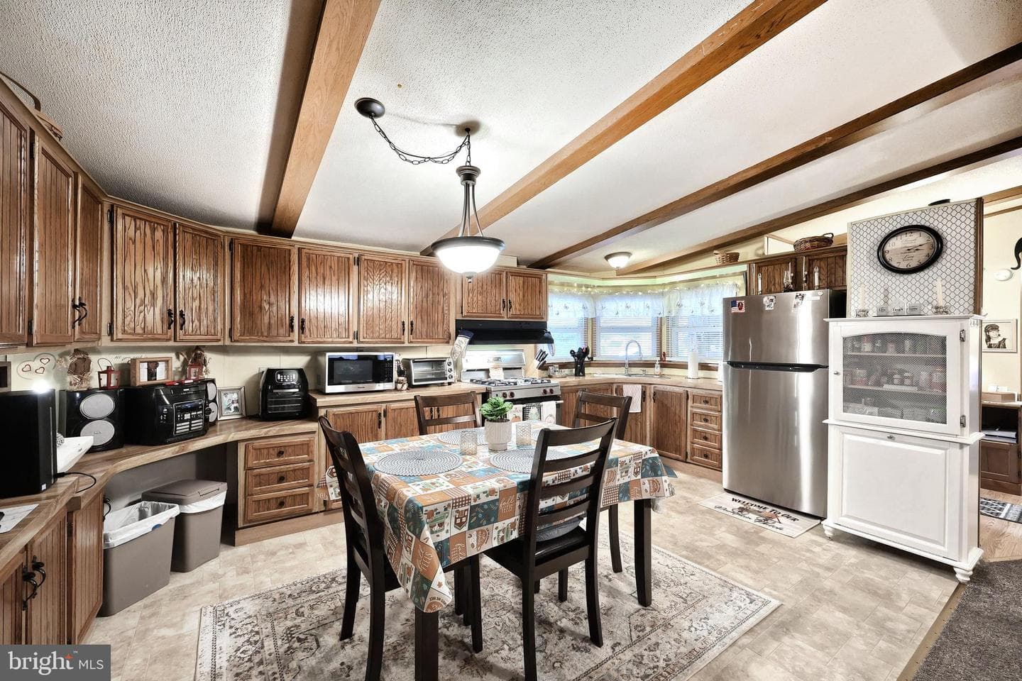 7405 Amy Avenue photo 11