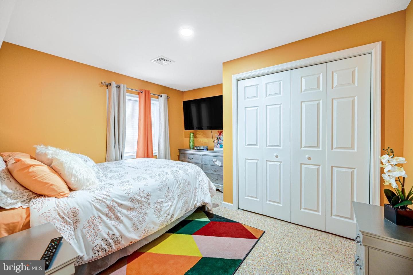335 Sunbury Way photo 50