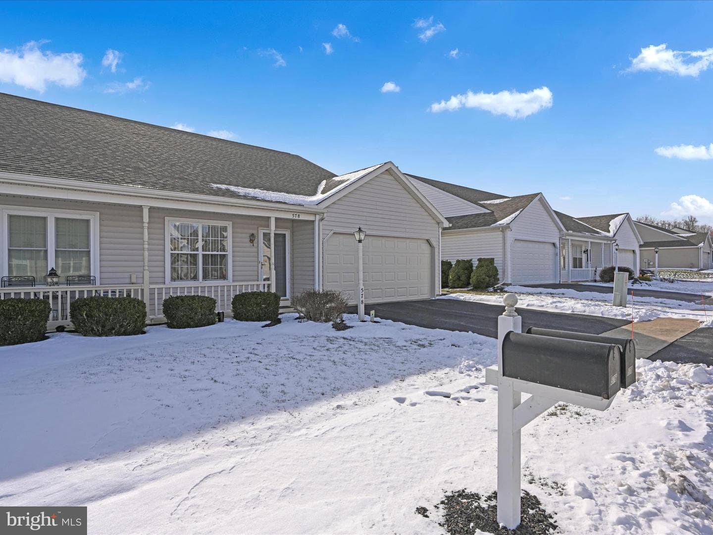 578 Hayley Road photo 4