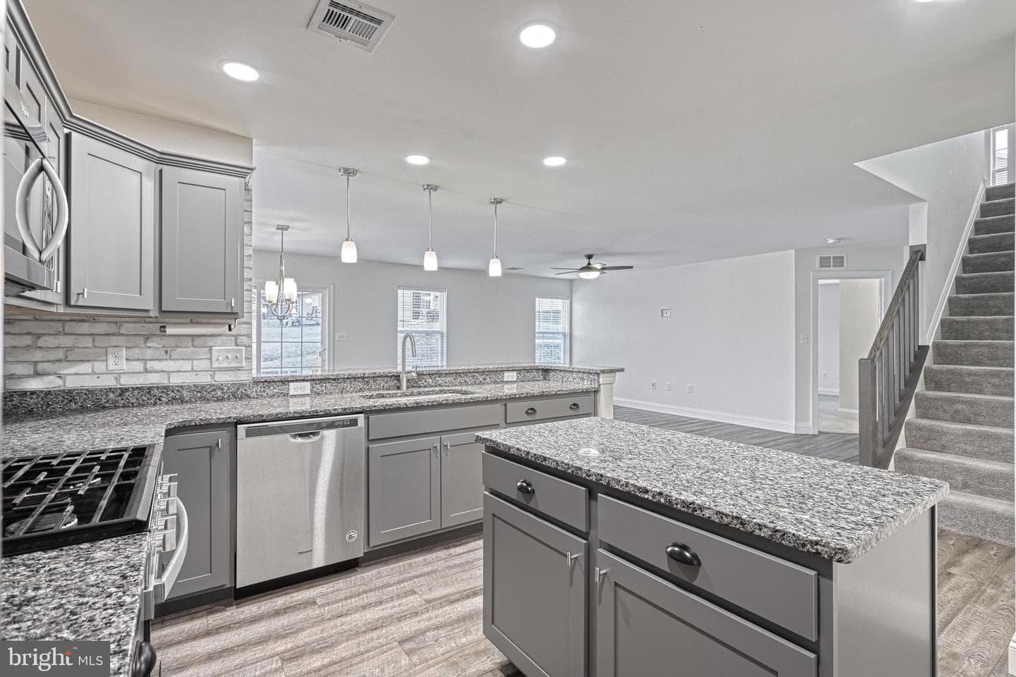 203 Eagle Road photo 16