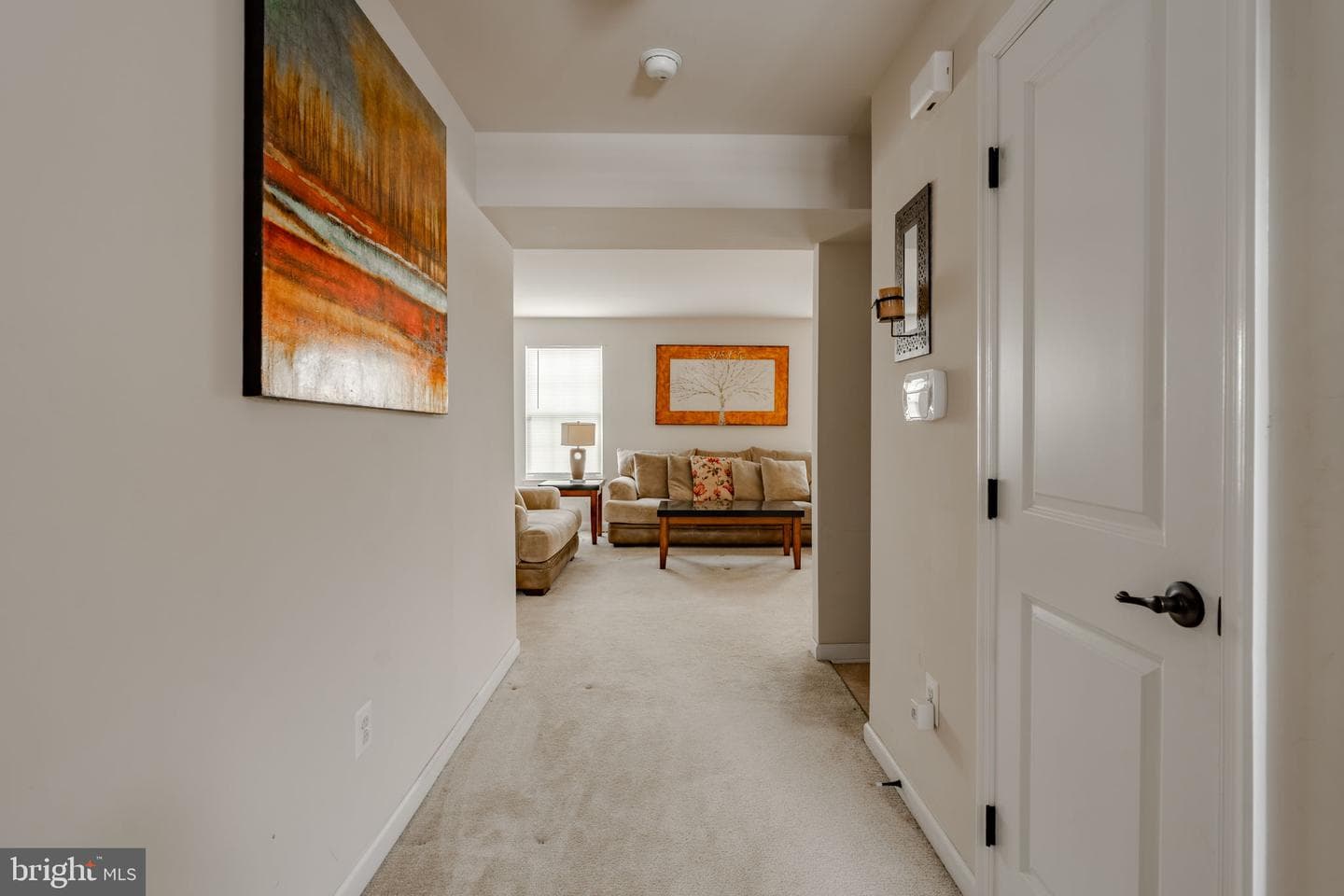 928 Cougar Pointe Circle photo 3