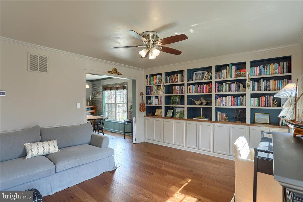 616 Eastpoint Road photo 6