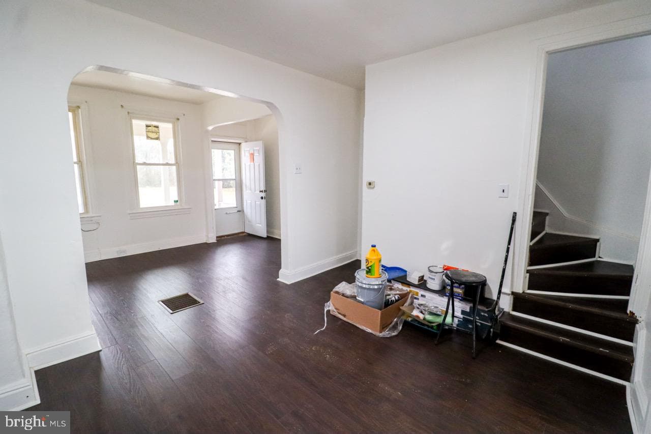 569 Smith Street photo 8