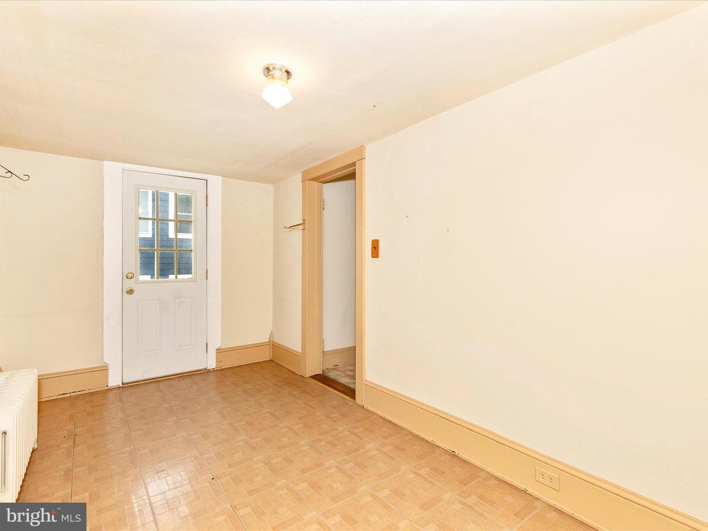 25 E Franklin Street photo 41