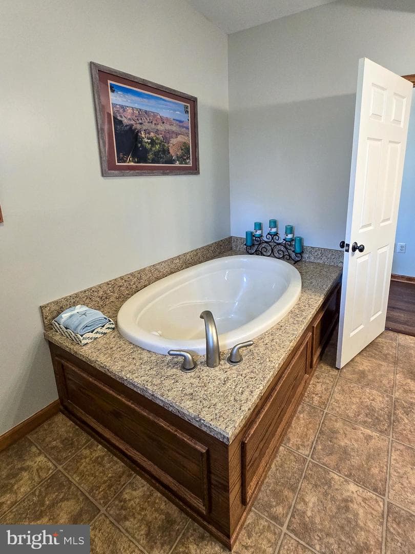 3405 Colonial Road photo 43