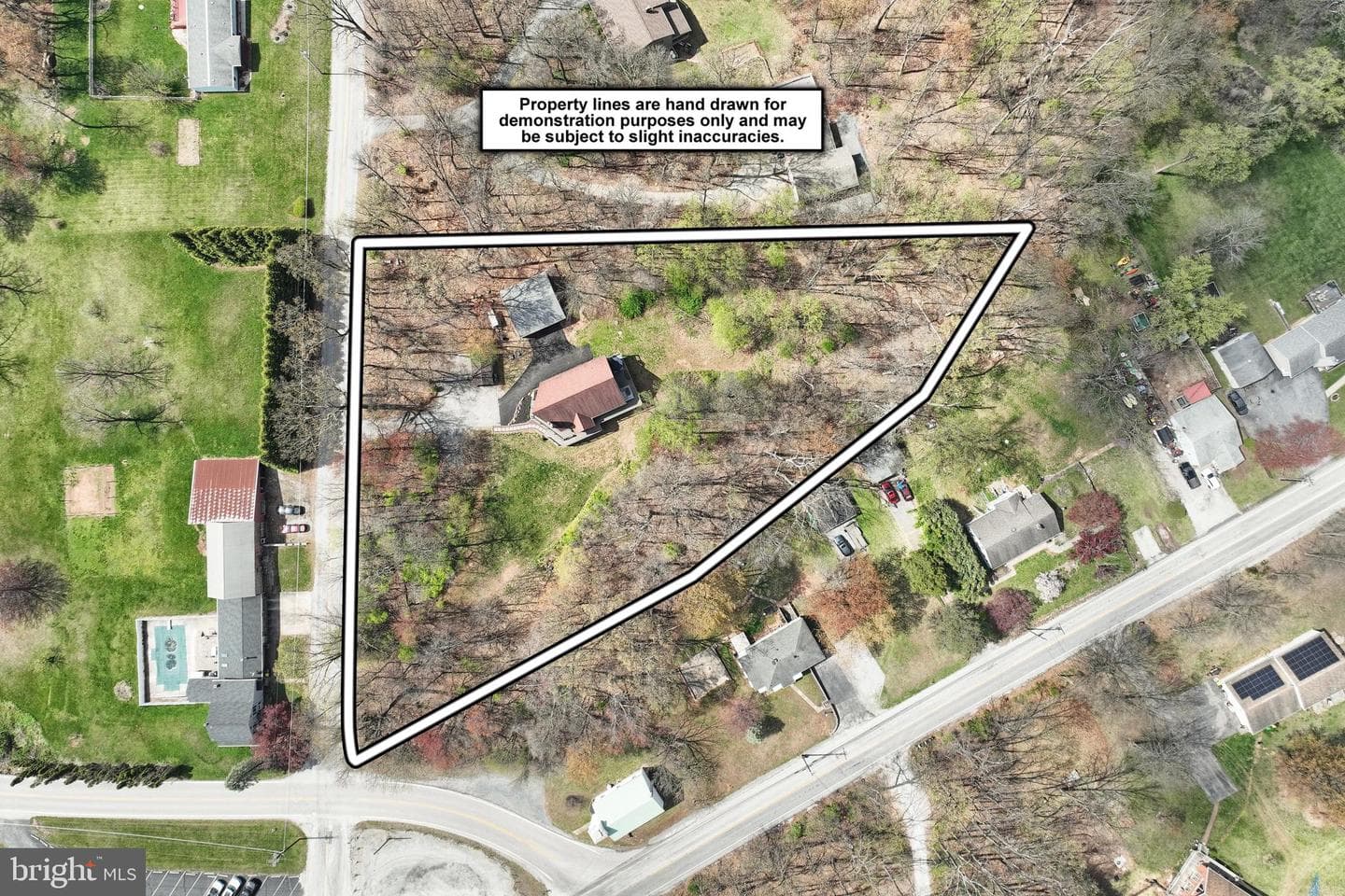 3405 Colonial Road photo 52