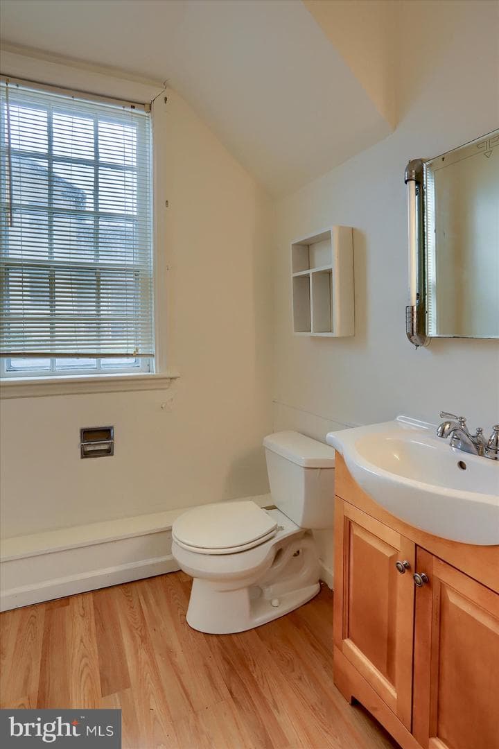 107 W Front Street photo 15