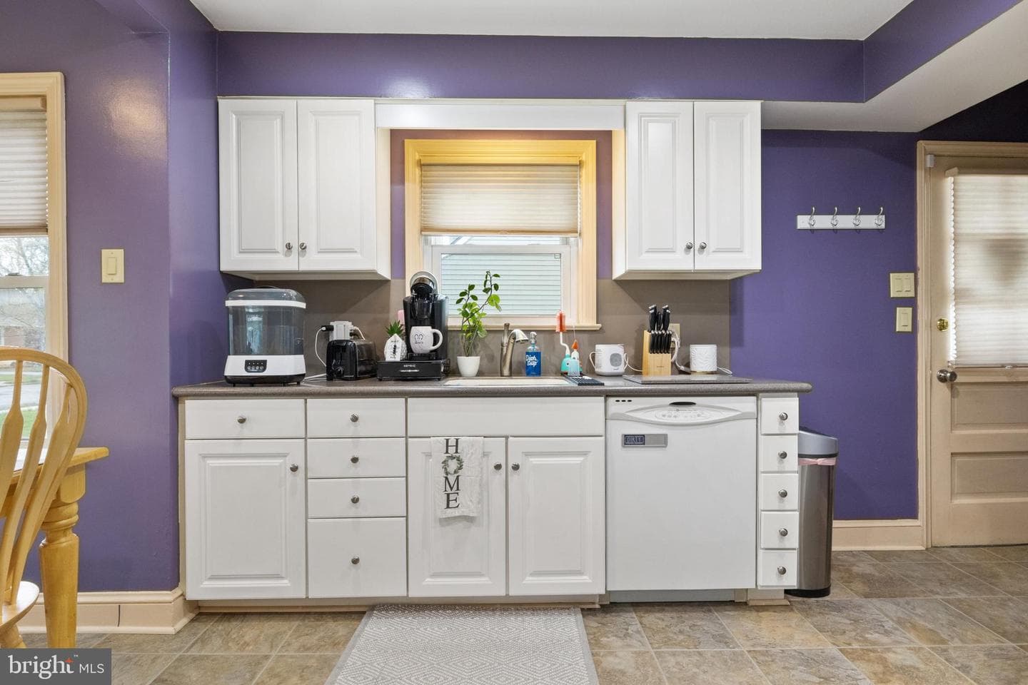 2034 Stanton Street photo 23
