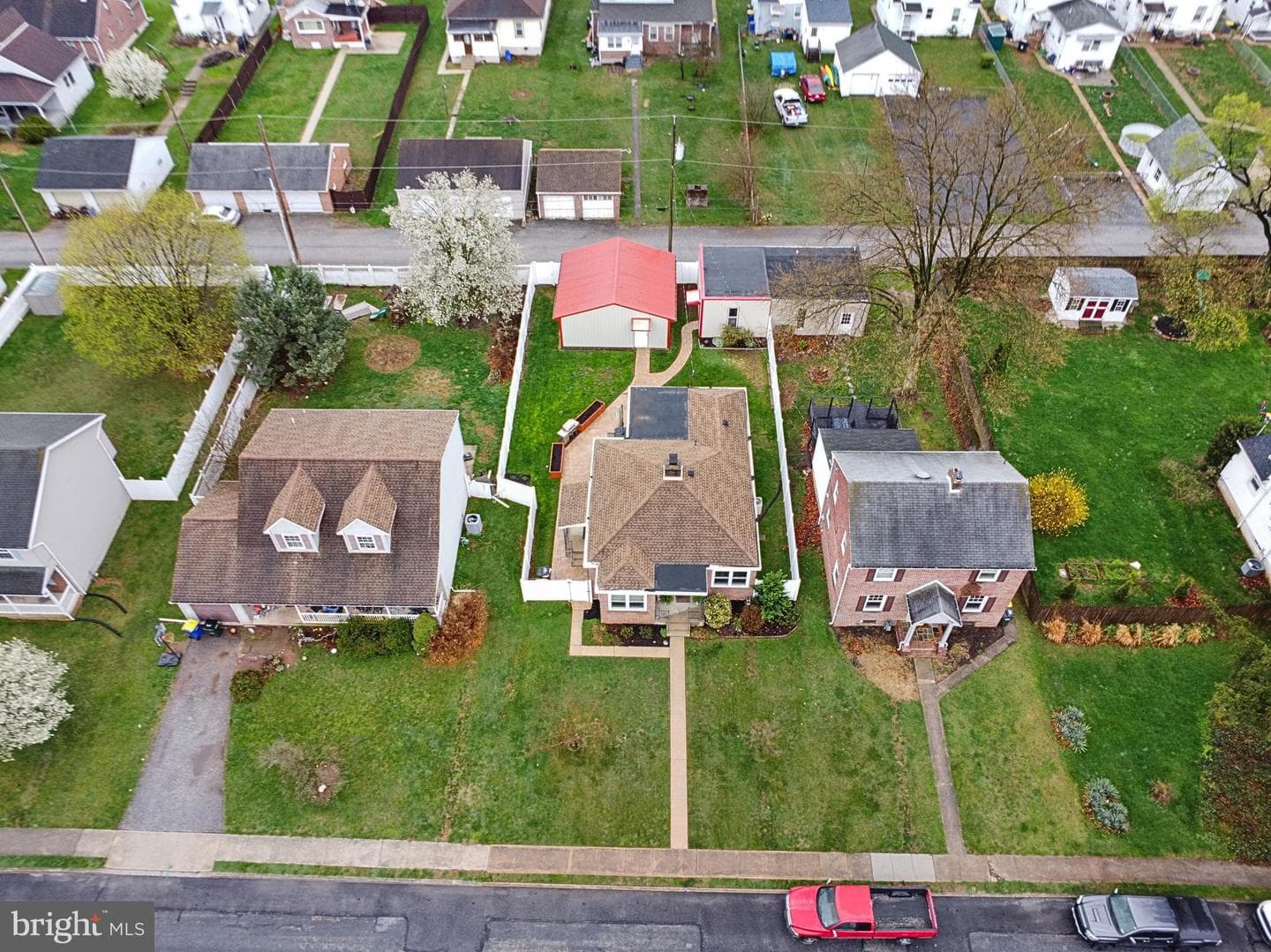 2034 Stanton Street photo 42