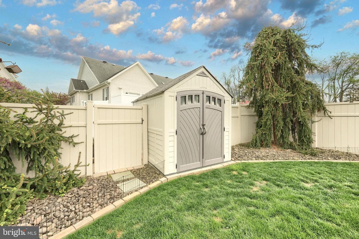 213 Kennedy Court photo 10