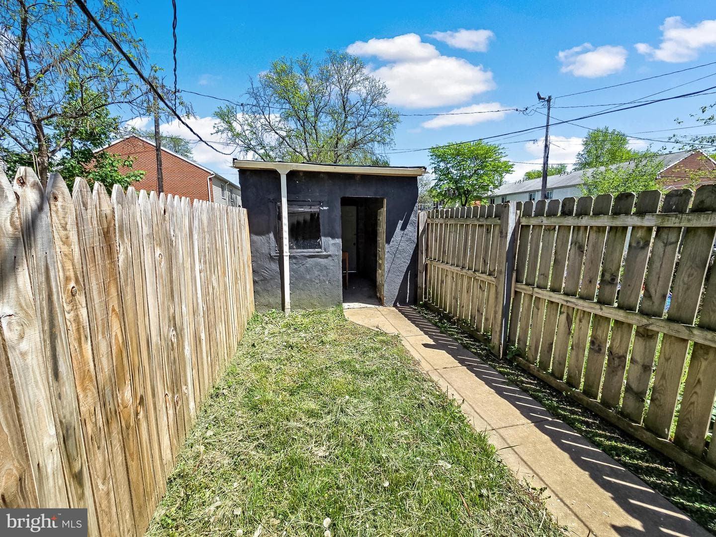 437 S Duke Street photo 17