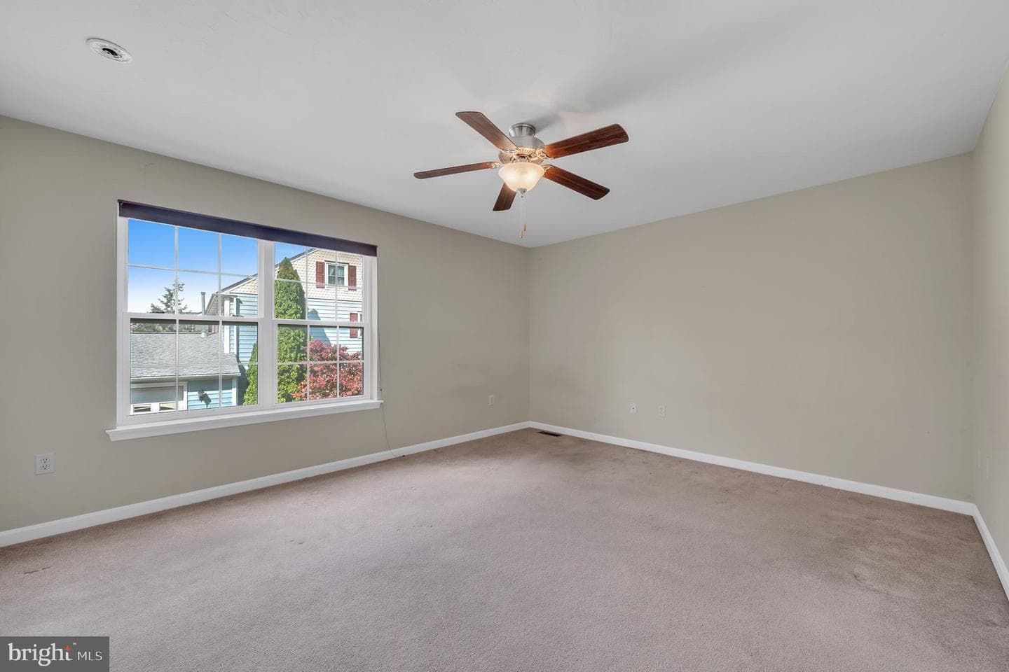 735 Washington Avenue photo 16