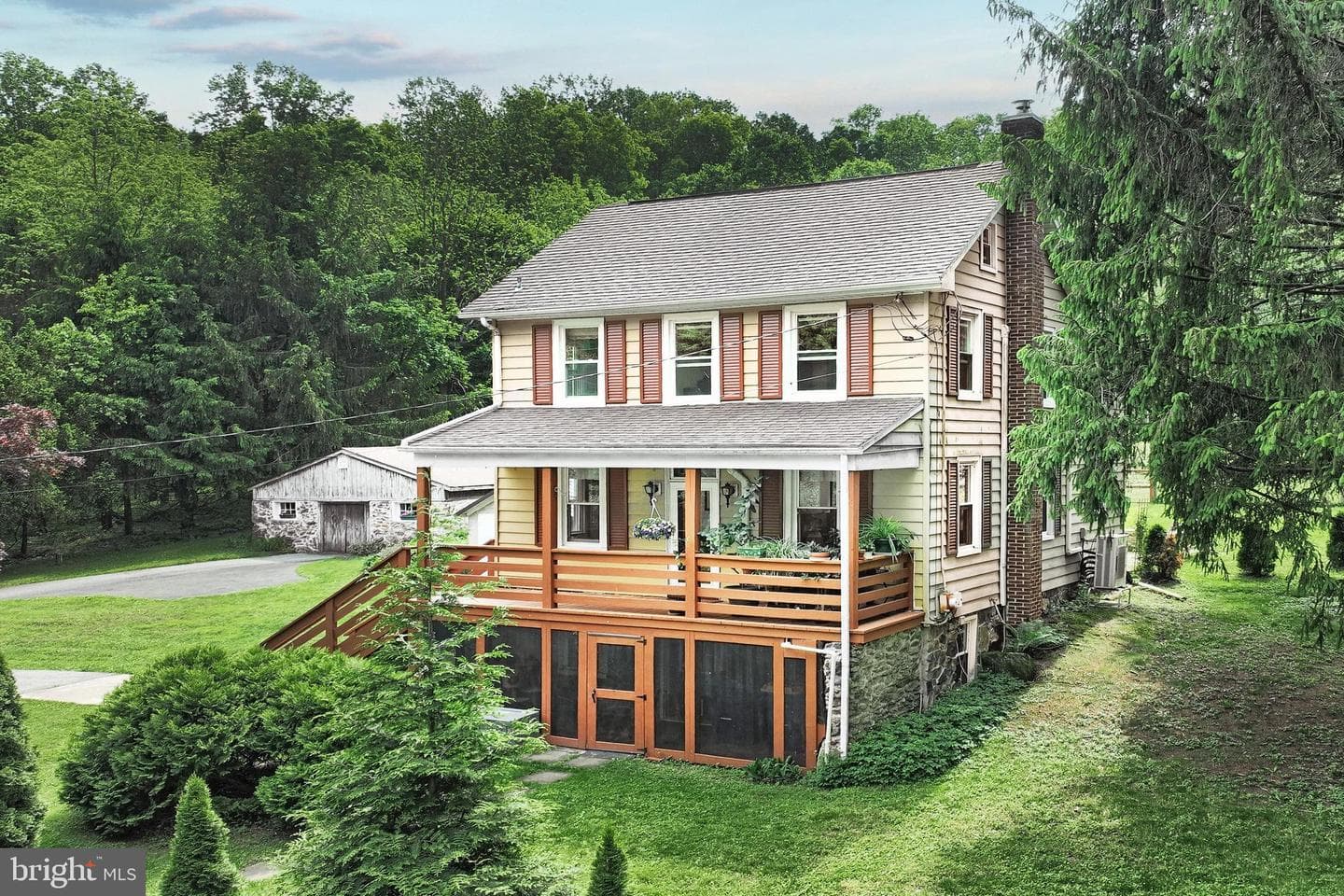 15342 Country Club Road photo 4