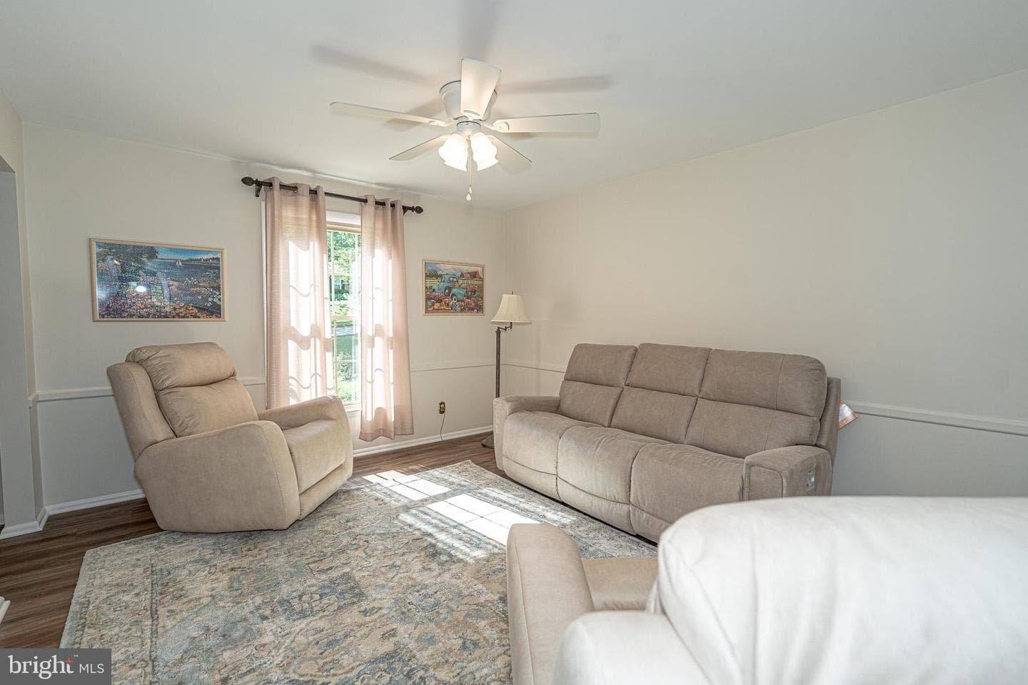 3515 Harrowgate Road photo 23