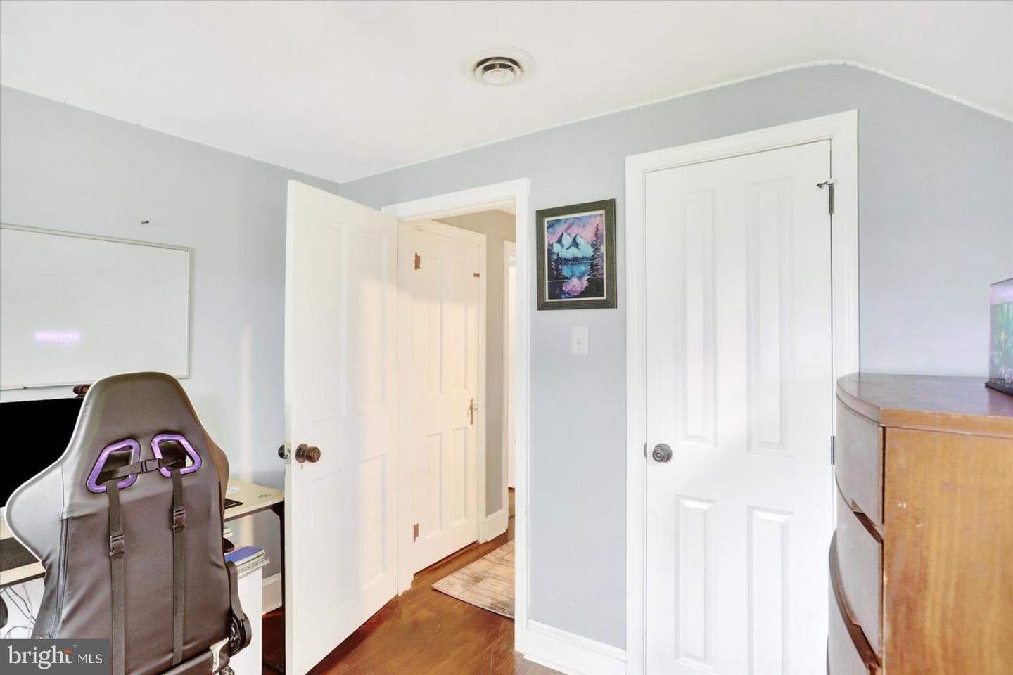 111 N Vernon Street photo 20