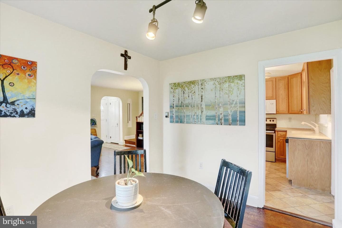 111 N Vernon Street photo 6