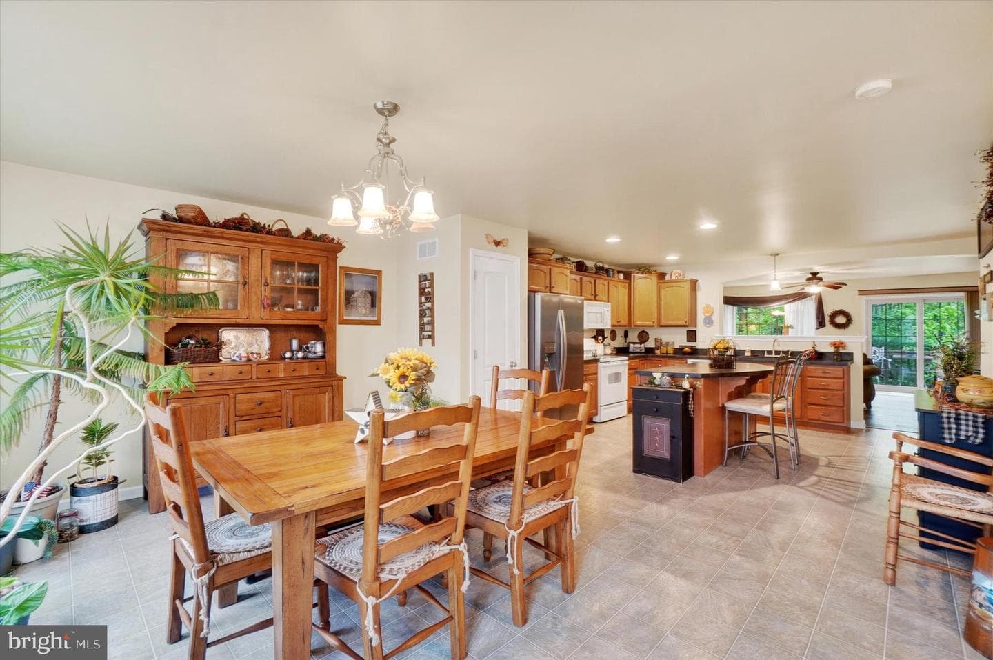 540 Bridle Path photo 15