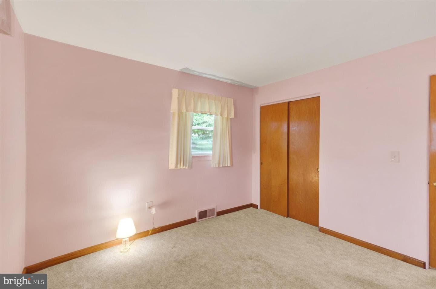 374 E Maple Street photo 8