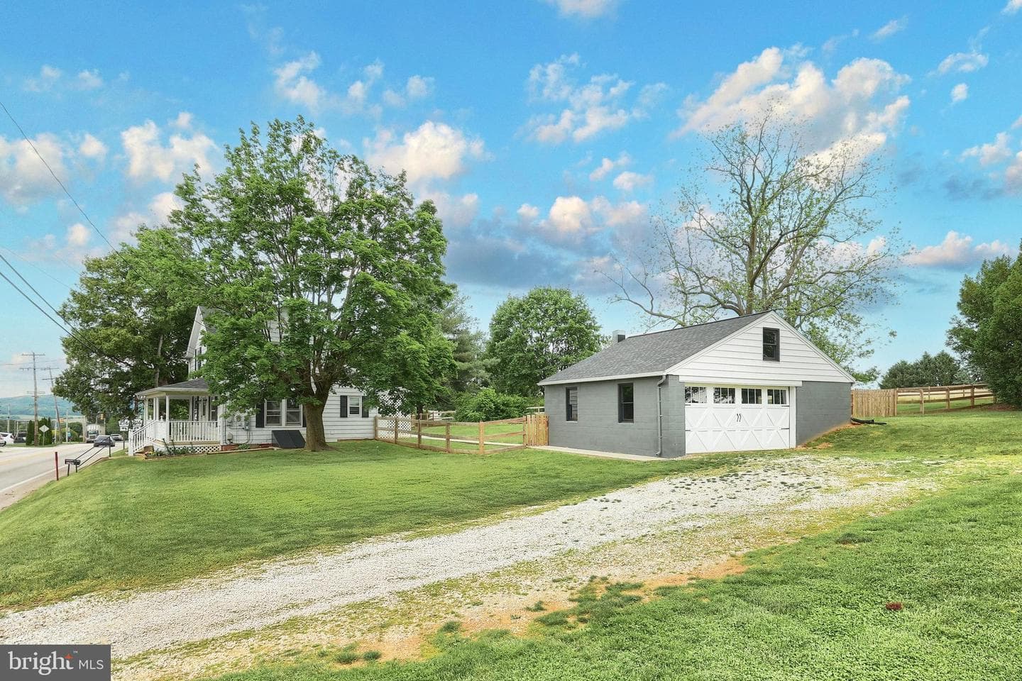 2040 Grandview Road photo 40