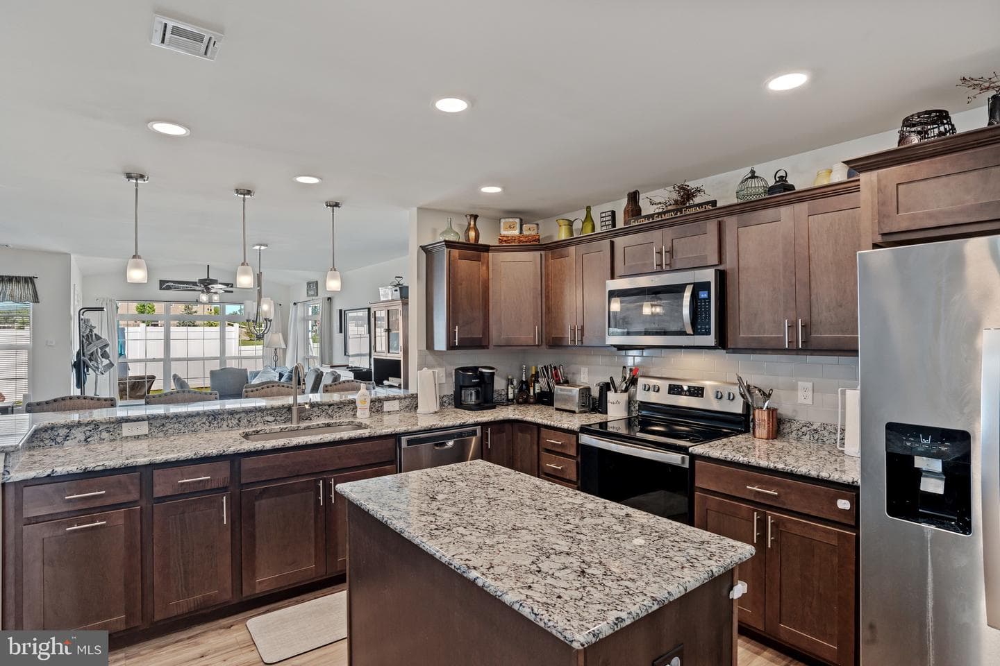 216 Eagle Road photo 6