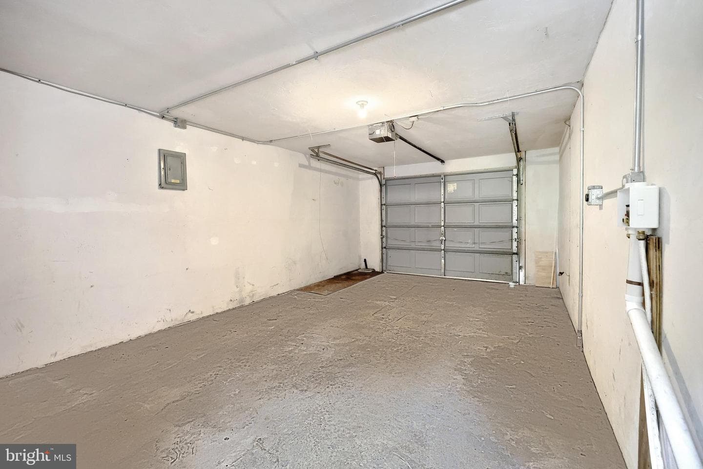 2474 Kotur Avenue photo 36