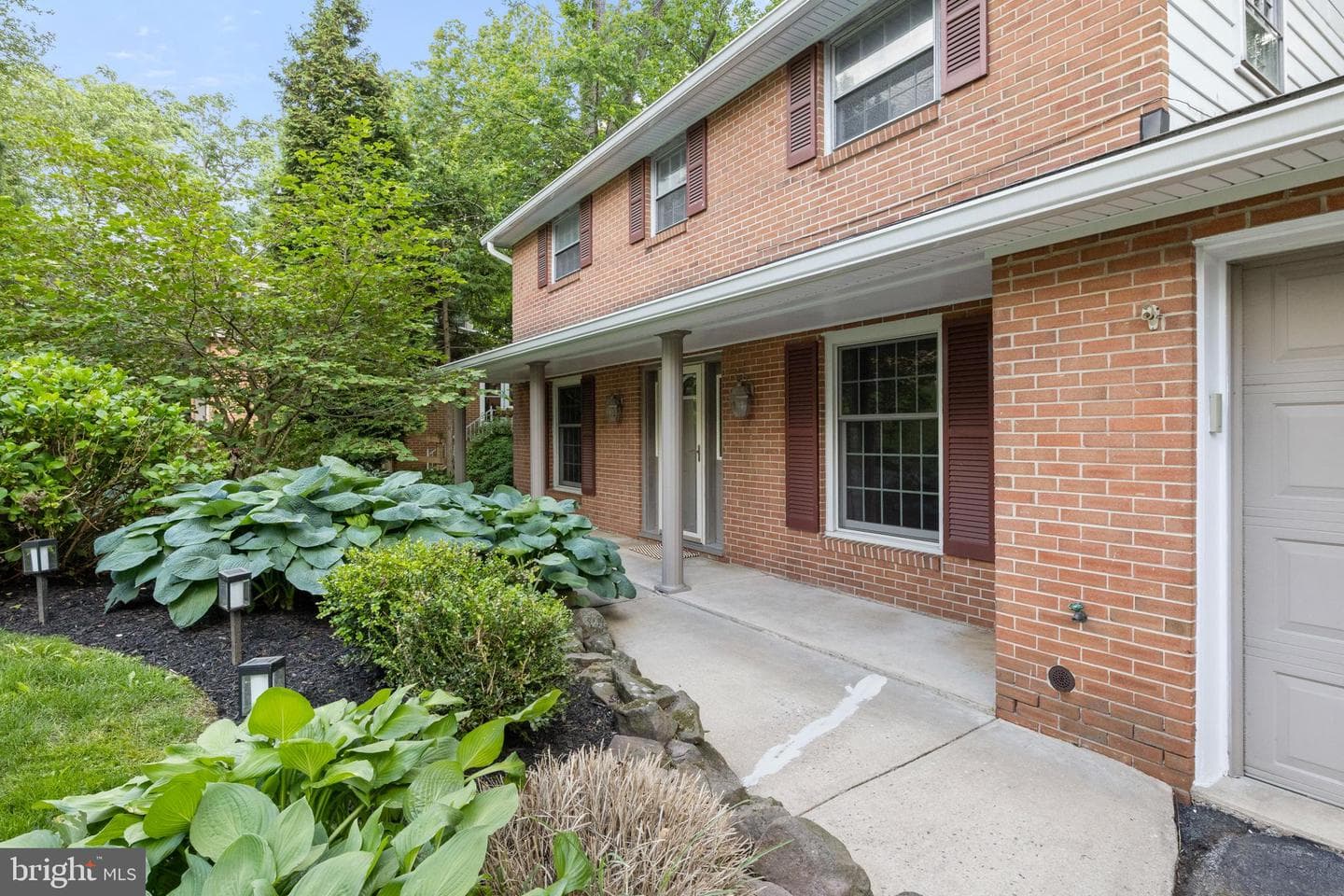 2648 Cambridge Road photo 3