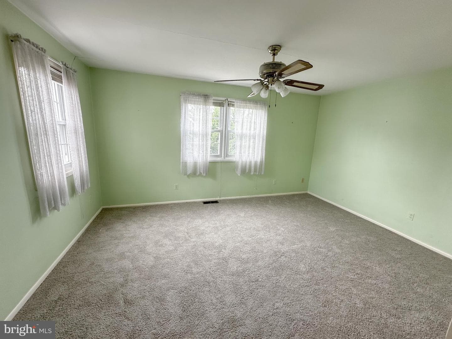 737 Hardwick Place photo 14