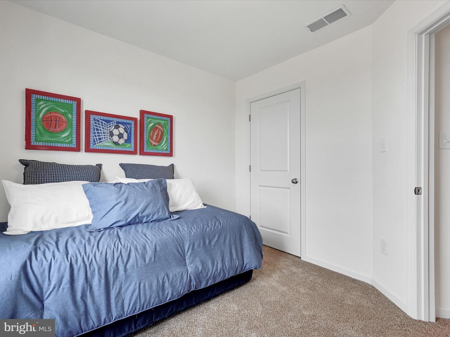 125 Holstein Drive #160 photo 10
