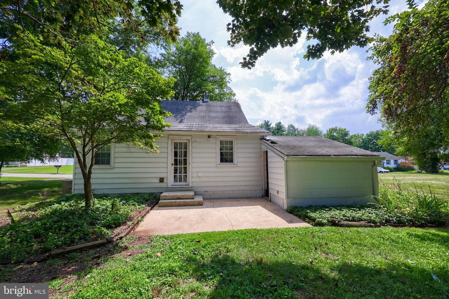 10 Stella Avenue photo 37