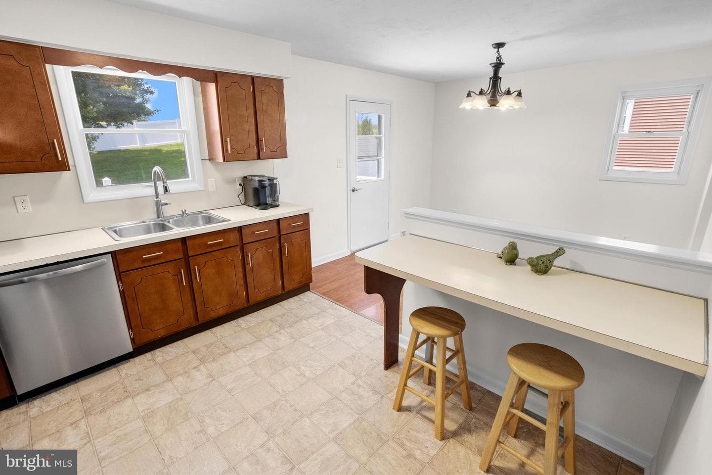 244 Lena Drive photo 15