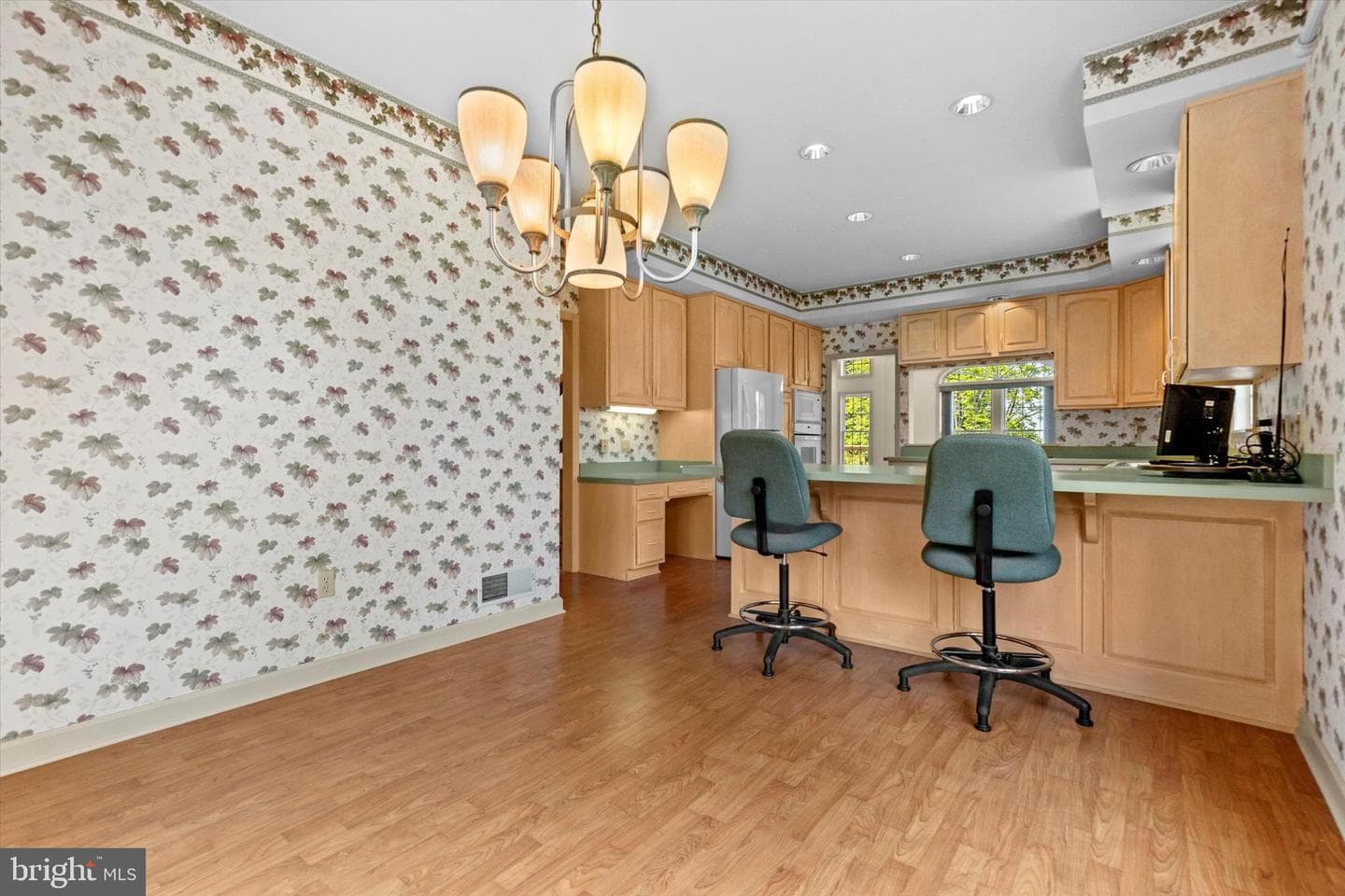 269 Willis Road photo 10