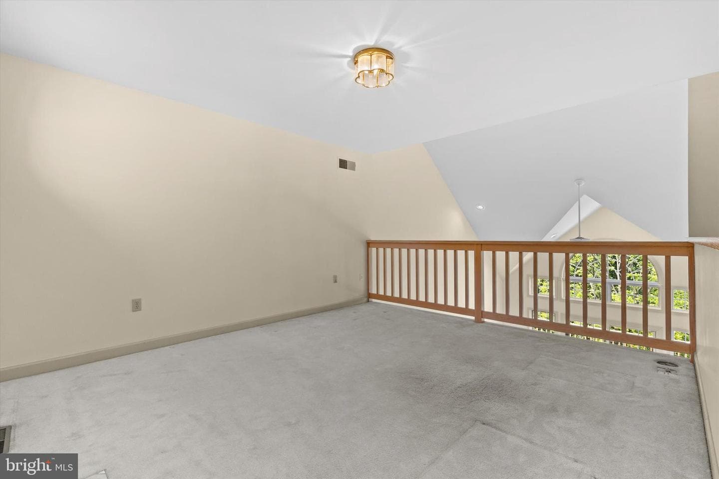 269 Willis Road photo 37