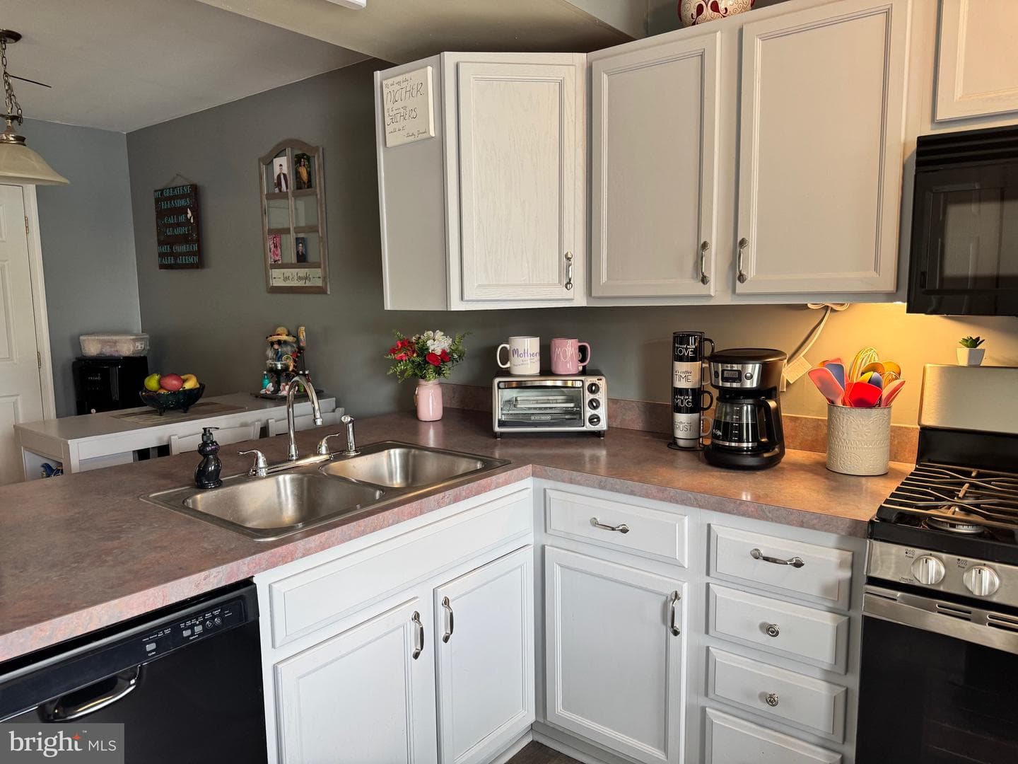 1833 Wyatt Circle photo 4