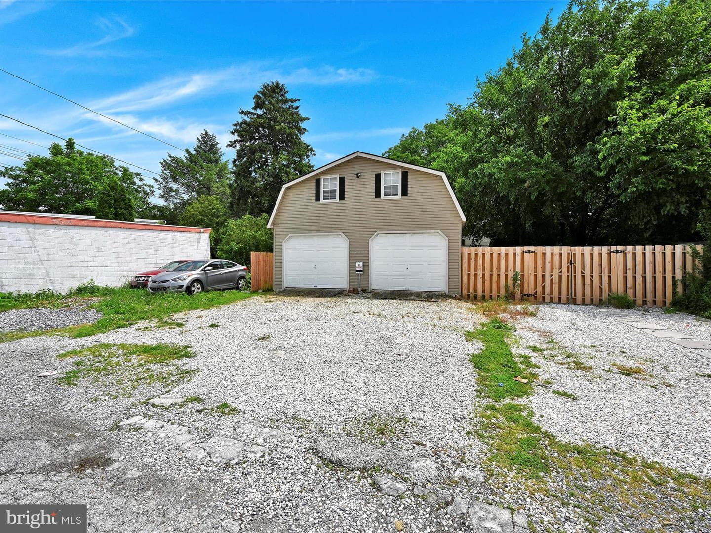 871 E Market Street photo 37