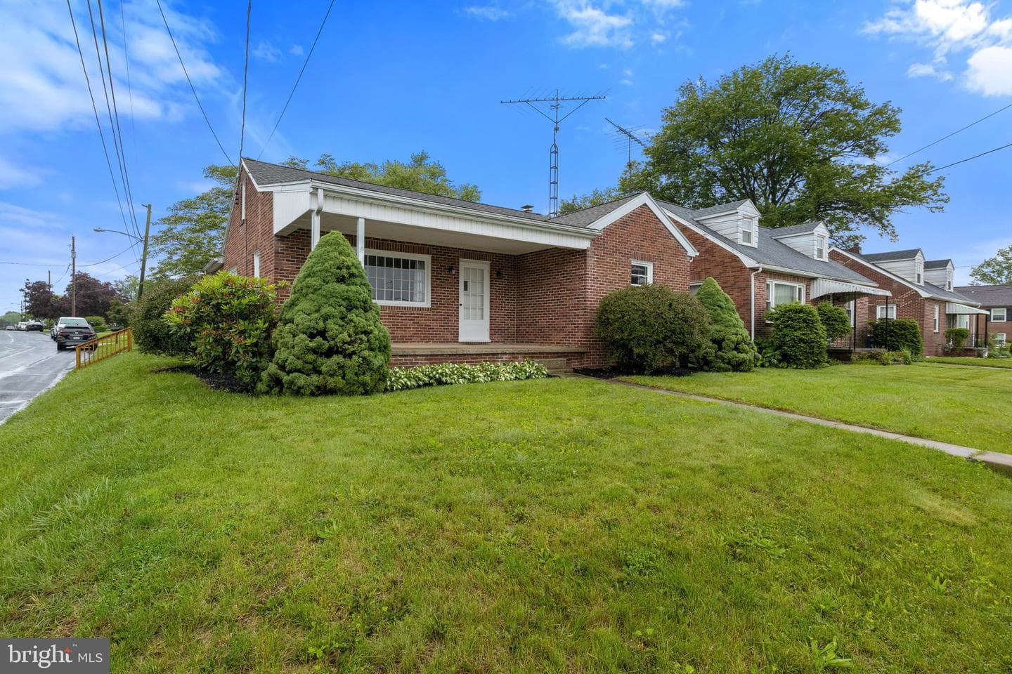 131 Musser Street photo 2